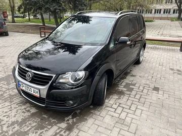 Авто Volkswagen Touran 2007 № 8725292