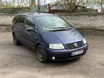 Авто Volkswagen Sharan 2002 № 8725396