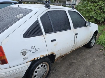 Авто Opel Kadett 1986 № 8725402