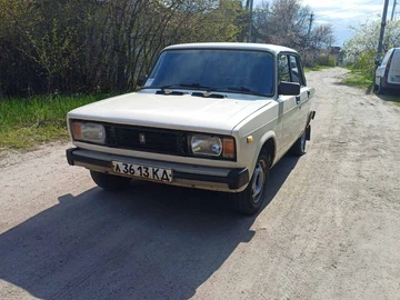 Авто ВАЗ 2105 1988 № 8725437