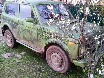 Авто ВАЗ 2121 1998 № 8725874