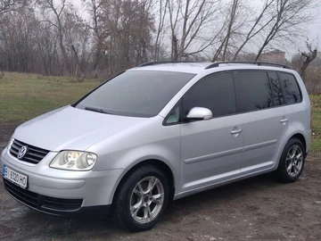 Авто Volkswagen Touran 2003 № 8725985