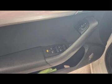 Авто Land Rover Discovery 2016 № 8726138
