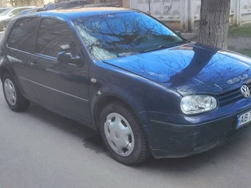 Авто Volkswagen Golf 1999 № 8726149