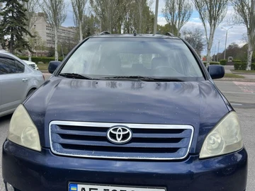 Авто Toyota Avensis Verso 2001 № 8726215