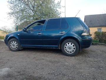 Авто Volkswagen Golf 2003 № 8726312