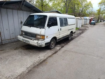 Авто Mazda E 2000 2200 Bus 1998 № 8726313