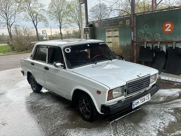 Авто ВАЗ 2107 1982 № 8726366