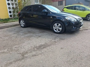Авто KIA Cee X27 D 2009 № 8726368