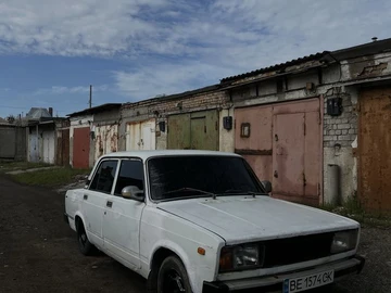 Авто ВАЗ 2105 1988 № 8726389