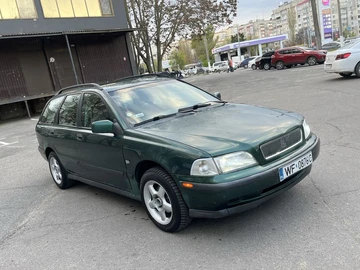 Авто Volvo V40 Kombi 2002 № 8726465