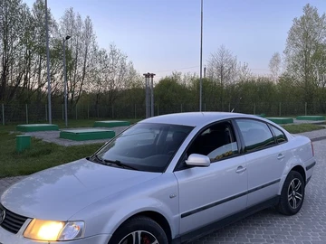 Авто Volkswagen Passat Sedan 1999 № 8726559