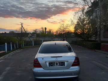 Авто Mercedes 8 2004 № 8726631