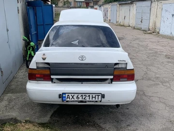 Авто Toyota Iq 1992 № 8726733