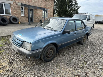 Авто Opel Ascona 1988 № 8726956