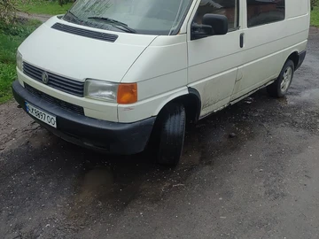 Авто Volkswagen Transporter 2000 № 8727028