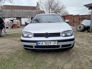 Авто Volkswagen Golf 2002 № 8727105