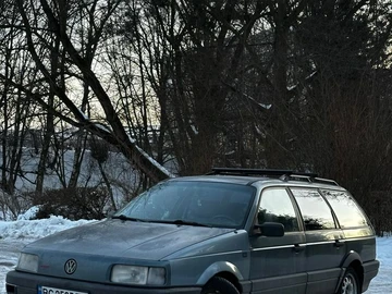 Авто Volkswagen Passat Variant 1990 № 8727219