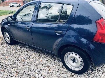 Авто Dacia Sandero 2009 № 8727399