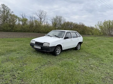 Авто ВАЗ 2109 1990 № 8727579