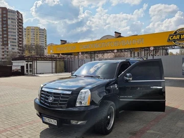 Авто Cadillac Escalade 2009 № 8727684