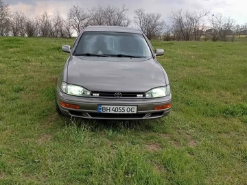 Авто Toyota Camry 1992 № 8727903
