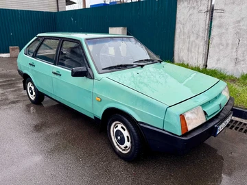 Авто ВАЗ 2109 1989 № 8728010