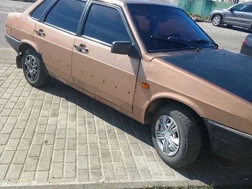 Авто ВАЗ 21099 1998 № 8728012
