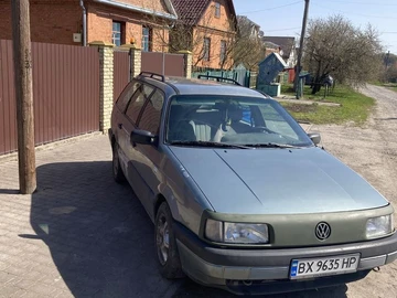 Авто Volkswagen Passat Variant 1989 № 8728115