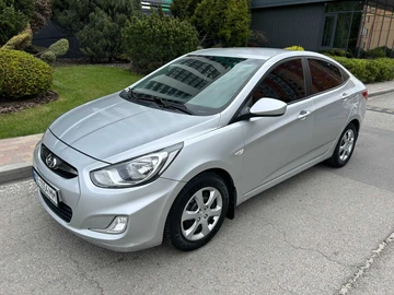 Авто Hyundai Accent 2012 № 8728240