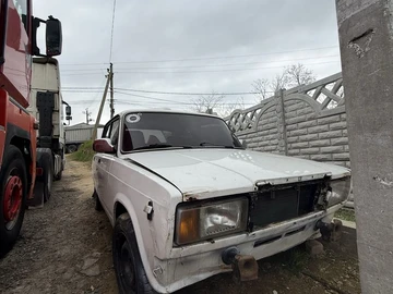 Авто ВАЗ 2107 1993 № 8728415