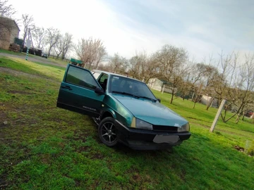 Авто ВАЗ 2109 1998 № 8728711