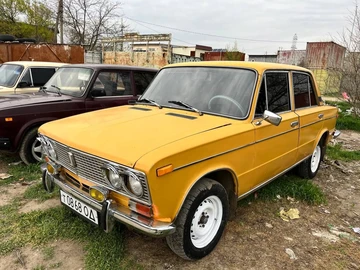 Авто ВАЗ 2103 1977 № 8728894