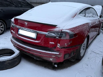 Авто Tesla Model S 2016 № 8729106