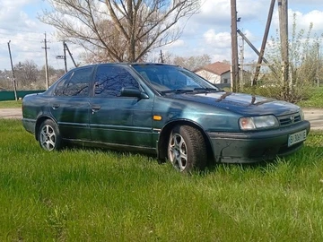 Авто Nissan Primera 1993 № 8729152