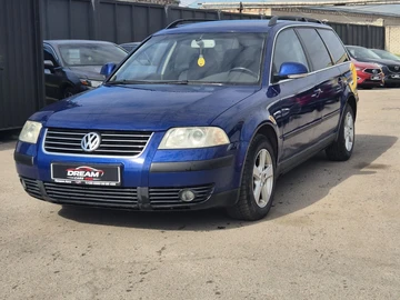 Авто Volkswagen Passat Variant 2004 № 8729333