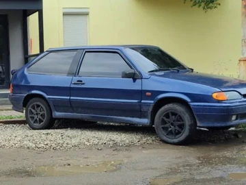 Авто ВАЗ 2113 2005 № 8729347