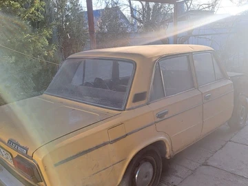 Авто ВАЗ 2103 2000 № 8729366