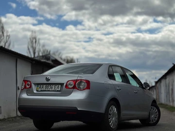 Авто Volkswagen Jetta 2007 № 8729377