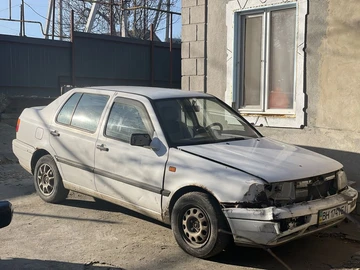 Авто Volkswagen Vento 1995 № 8729565