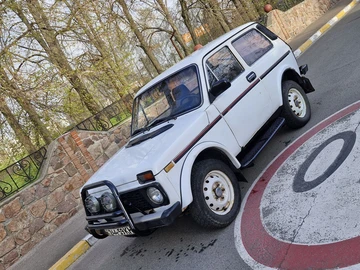 Авто ВАЗ 2121 1999 № 8729584