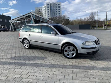 Авто Volkswagen Passat Variant 2001 № 8729882