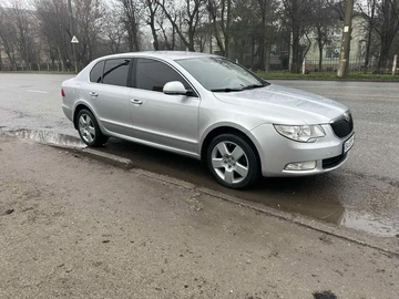 Авто Skoda Superb 2013 № 8729926