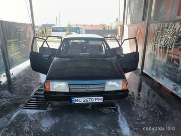 Авто ВАЗ 2109 2004 № 8729941