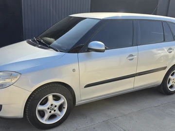 Авто Skoda Fabia 2009 № 8729951