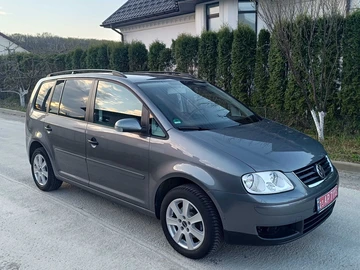 Авто Volkswagen Touran 2006 № 8729984