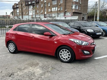 Авто Hyundai I30 2014 № 8730027