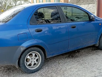 Авто Chevrolet Aveo 2005 № 8730267