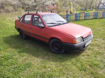 Авто Opel Kadett 1988 № 8730476