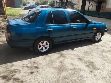 Авто Nissan Sunny 1995 № 8730658